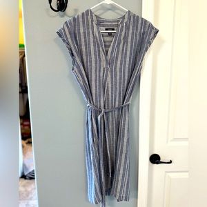 Jones New York Size 6 Linen Blend Vertical Stripe Belted Dress